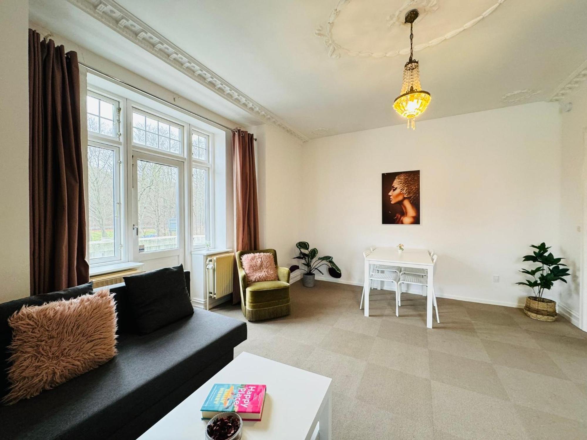Aday - Villa Firenze - 2 Bedrooms Bright Apartment Ålborg Exterior foto